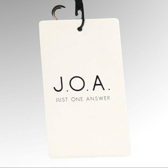 J.O.A Army Green Puff Sleeve Lace Up Back Blouse Size Medium New with Tags - Picture 5 of 5